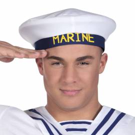 Casquette de marin avec le mot Marine écrit dessus