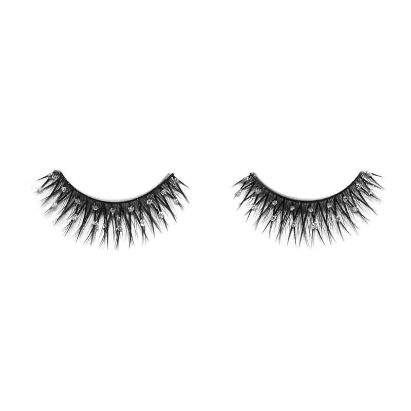 Faux cils noirs avec de faux diamants sur les cils